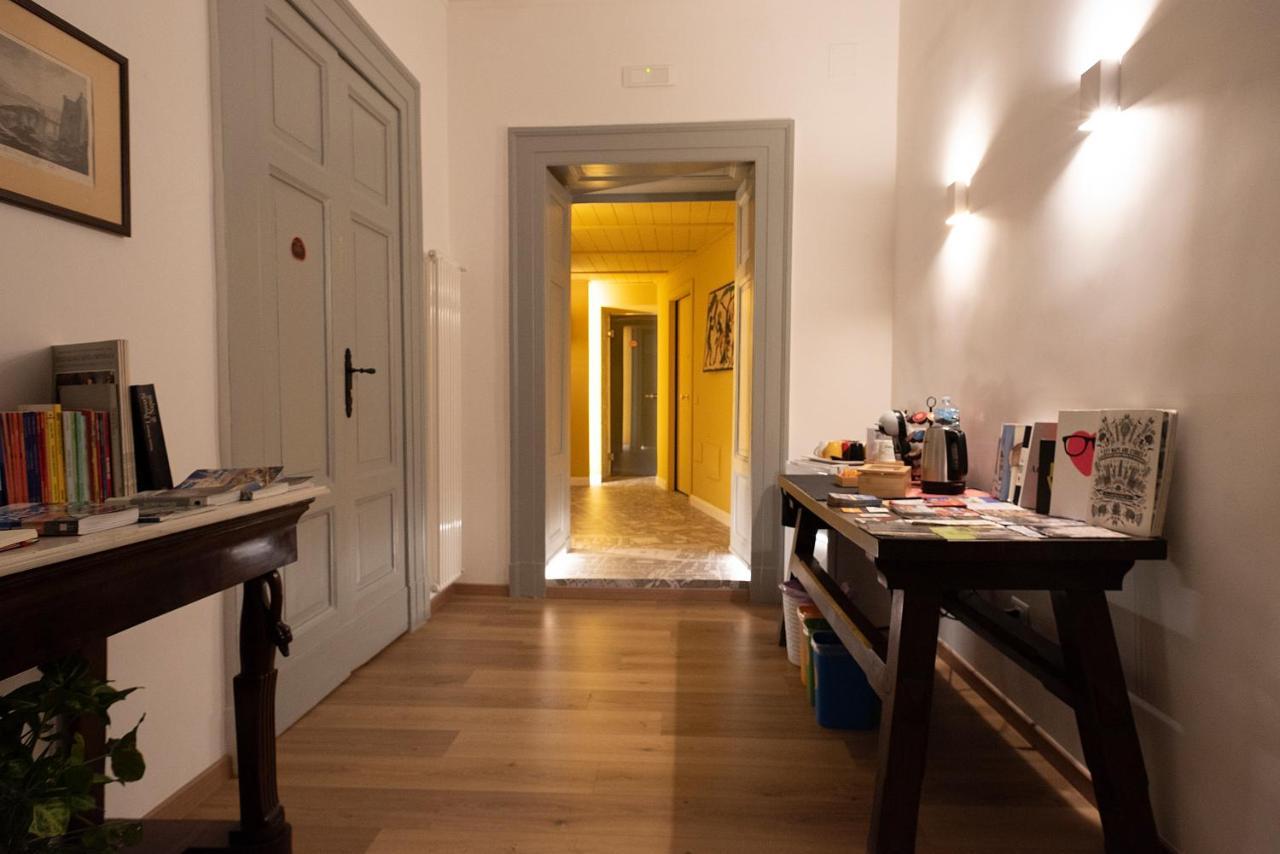 B&B O' Panar Al Duomo Neapel Exterior foto
